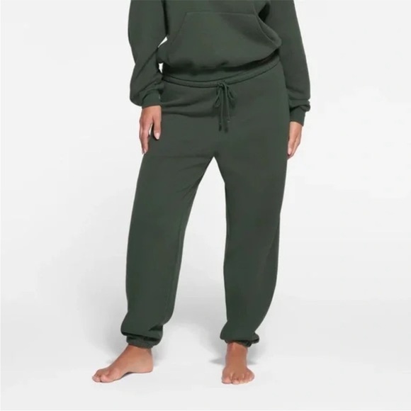 Skims Cotton Fleece Joggers - Picture 1 of 7